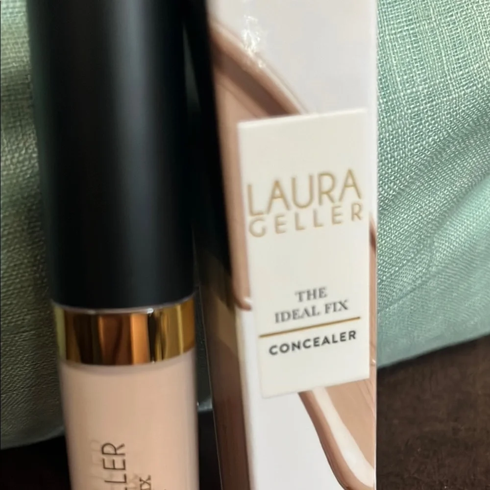 Laura Geller The Ideal Fix Concealer - Fair - Picture 2 of 4